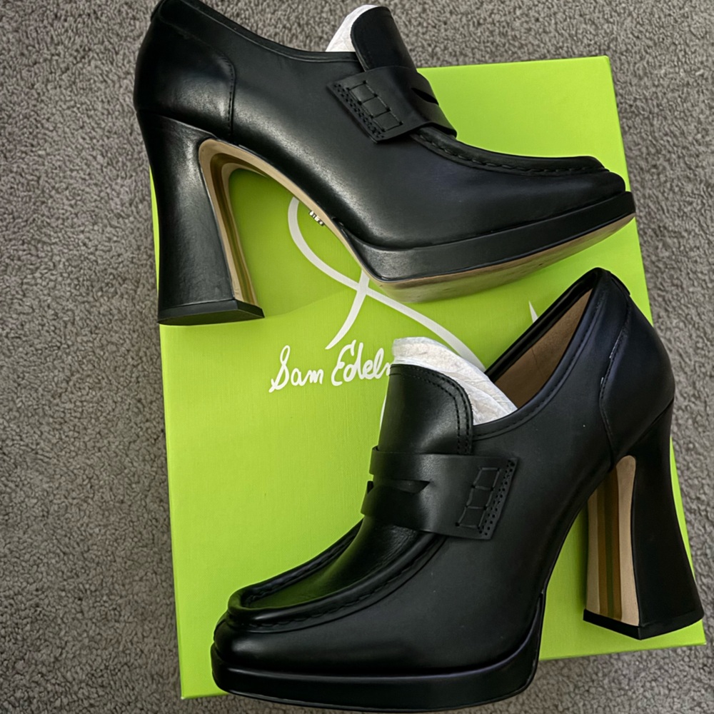 Gently Used Same Edelman Heeled Loafers